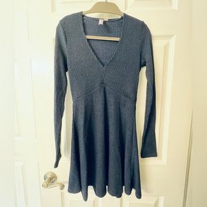 Women’s Francesca’s Long Sleeve Alya Ribbed Skater Dress in Navy, Size XS